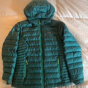 COPY - Patagonia women’s down sweater hoody jacket